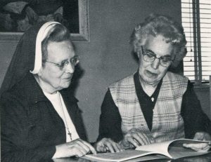 Sr.-Mary-Kenneth-Kearns-Archivistresize